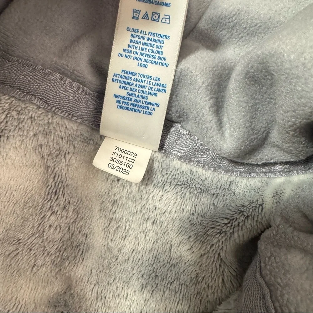 Children Place Boys Medium (7-8) Plush Hooded Onesie in Light Gray Flaw Hole Pic